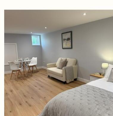 Park View Studios suite